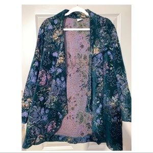 Floral C.M.C size Medium women’s coat with pockets.